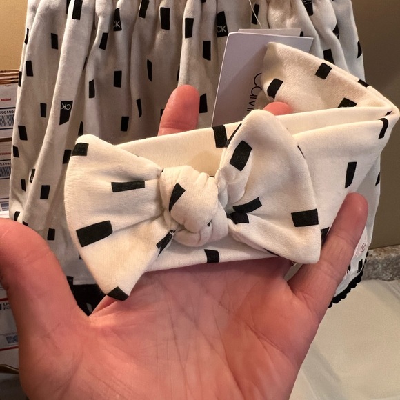 NWT - Calvin Klein Sunsuit - 18mo - Picture 4 of 7